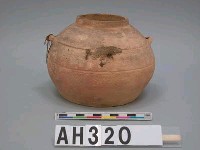 藏品(漢-六朝 菱形印紋四繫陶罐)的圖片